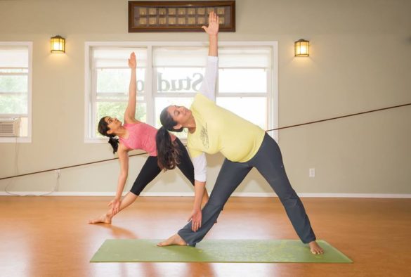 trikonasana aham yoga